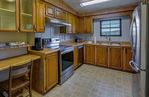 Asheboro House | Quaint Asheboro Home ~ 1 Mi to North Carolina Zoo!