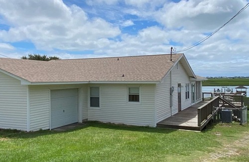 Hampstead House | Quaint Intracoastal waterway house with specular views!