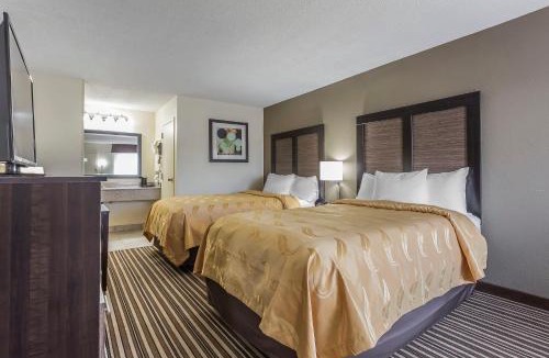 Southern Pines Hotel | Quality Inn Aberdeen