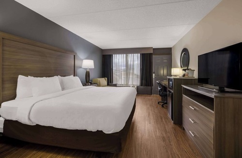 Skyland Hotel | Quality Inn Asheville Airport