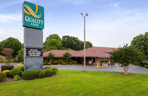 Mount Airy Hotel | Quality Inn Mount Airy Mayberry