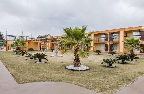 Savannah Hotel | Quality Inn Savannah Midtown