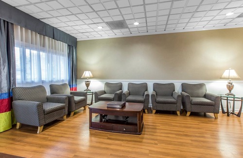 Savannah Hotel | Quality Inn Savannah Midtown