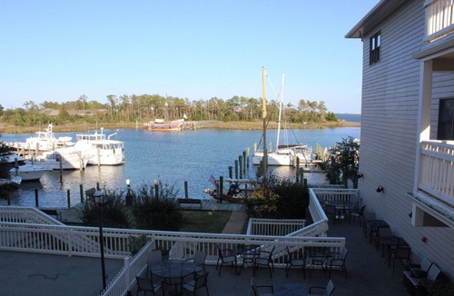 Historic Downtown Manteo Condo | Queen Elizabeth #15 - Historic Manteo