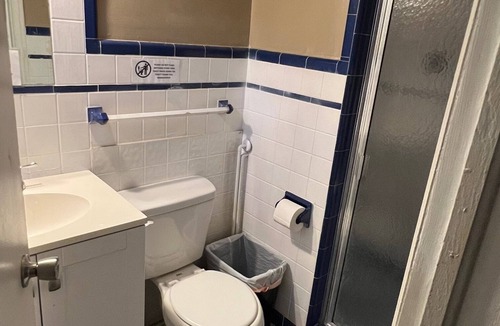 Jacksonville Hotel | Quiet 1 bedroom/1 bath hotel room