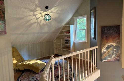 Columbus House | Quiet and secluded home close to TIEC
