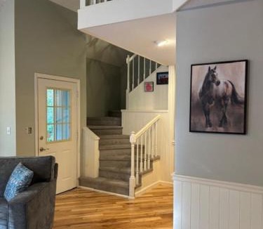 Columbus House | Quiet and secluded home close to TIEC
