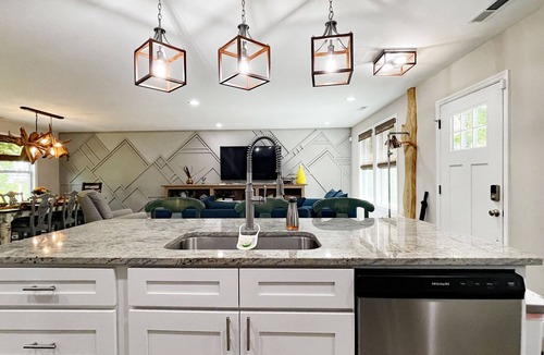 Oakley House | Quiet & Chic 3 BR Cottage w/Private Garden Near Downtown Asheville