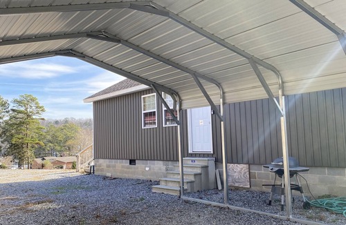 Groveoak Cottage | Quiet fishing cottage with lake view. 2 BR/2BA “come catch some memories”