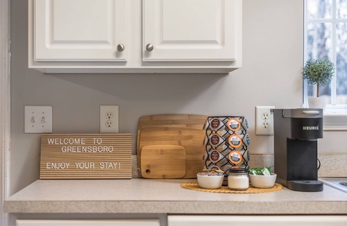 Greensboro House | Quiet, Pet Friendly Townhome - 2 Kings/1 Queen, Fire Pit, close to downtown