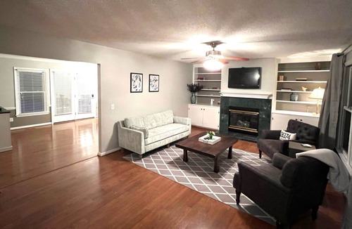 Pinehurst House | Quiet Sanctuary awaits you! 3 Bed 2.5 Bath, Private Pool and Dog Friendly Home!