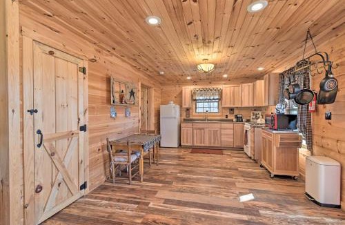 Berea House | Quiet & Secluded Berea Cabin on 70-Acre Farm!