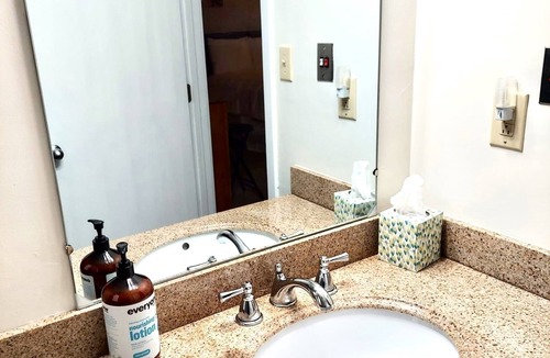 Fairfield Harbour Condo | Quiet studio