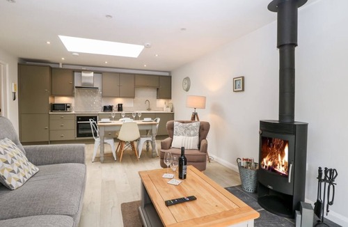 Fareham Cottage | Rabbit's Warren, Titchfield Common