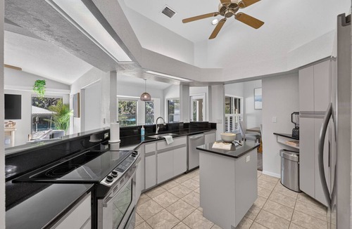 Dunnellon House | Rainbow River Private Cove Float Home NEW