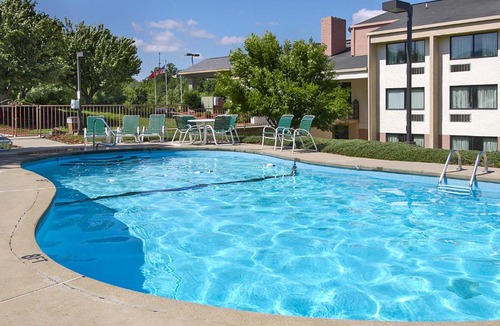 Asheville Hotel | Ramada by Wyndham Asheville Southeast