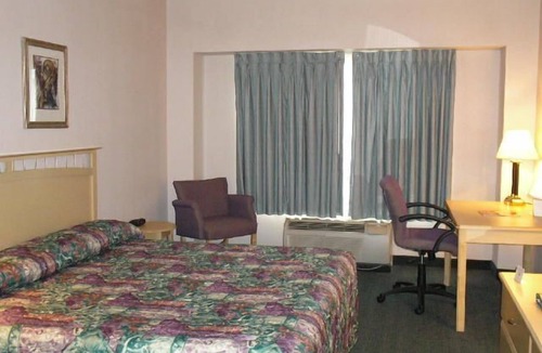 Pennington Bend Hotel | Ramada by Wyndham Nashville/Music Valley