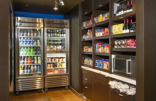 University Place Hotel | Rare Find! 3 Pet-Friendly Units, Outdoor Pool, Onsite Parking!