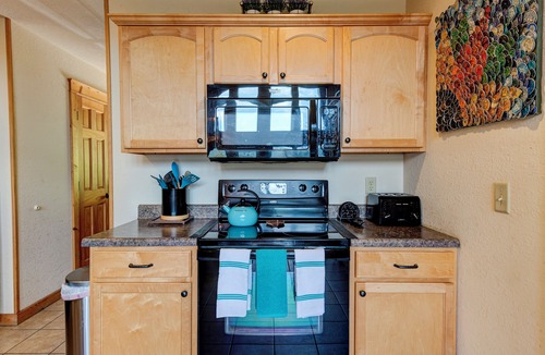 Wolf Laurel Cabin | Raven Cliff - Mountain Views/7 Person Hot Tub