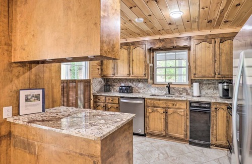 Zirconia Cabin | Raven Rock - 31 Acres, HOT TUB, Stream, fire Pit, Private, High Speed Internet