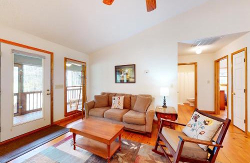 Winfield Cove House | Raven's Respite