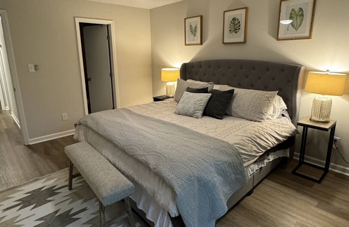 North Raleigh House | Recently RENOVATED Pet Friendly RANCH nearby NORTH HILLS- Raleigh