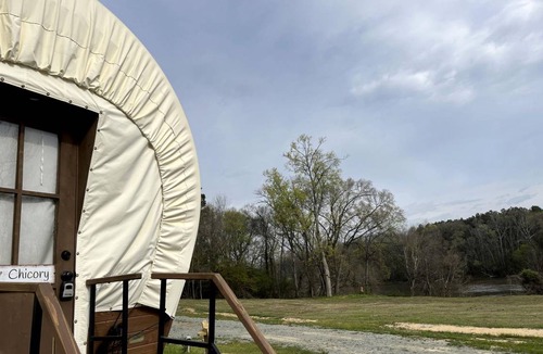 Lillington RV Rental | Recreational vehicle (RV) ∙ 1 bedroom ∙ 4 guests