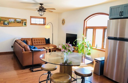 Fairview House | Red Barn Escape: Hot Tub, Fire Pit, Grill - MountainViews Near AVL!