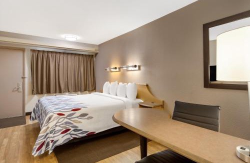 Asheville Hotel | Red Roof Inn Asheville - Biltmore West