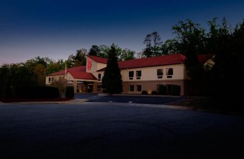 Hendersonville Hotel | Red Roof Inn Hendersonville