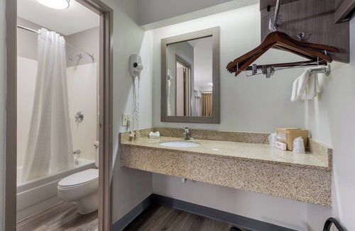 Hickory Hotel | Red Roof Inn Hickory