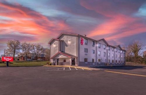 Suffolk Hotel | Red Roof Inn Suffolk