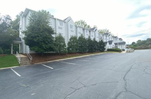 Winston - Salem Hotel | Red Roof Inn Winston-Salem