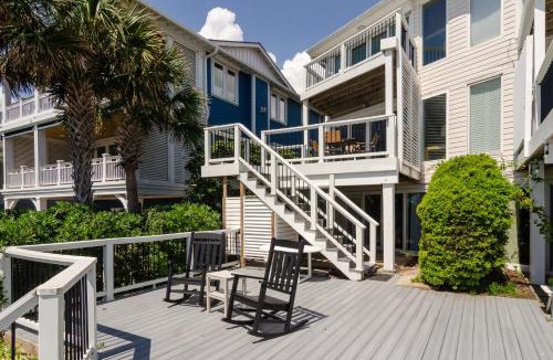 South End House | Reefs Edge by Bryant Real Estate