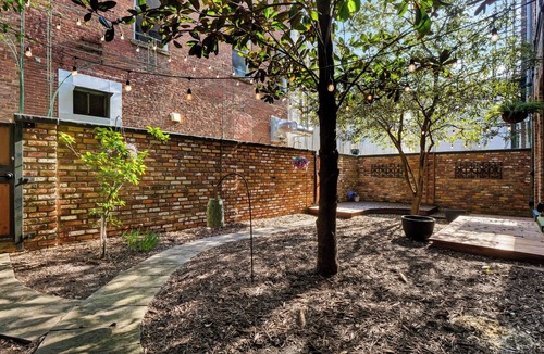 Downtown Wilmington Condo | Refined Historic 2BR/1BA Suite in Prime Downtown Wilmington