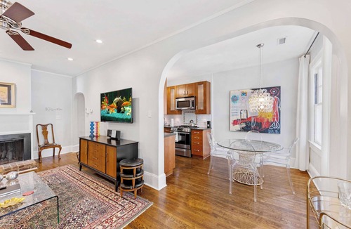 Cherry Condo | Refined Myers Park 2BR King Condo | Sunroom