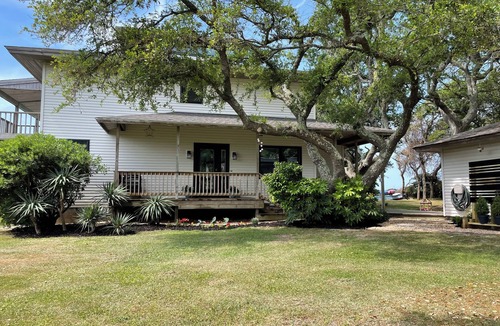 Carteret County House | Relax and Escape! Come enjoy this secluded waterfront property.