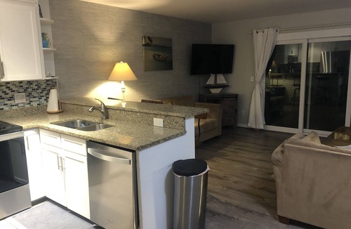 North Carolina Coast Condo | Relax Oceanfront at our 2-bedroom condo in Carolina Beach