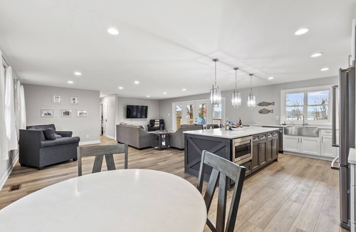 Barium Springs House | Relax on Riverbend - Ideal Lake Norman getaway for up to 15 Guests