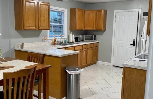 Fayetteville House | Relaxing at Redstone 3 Bedroom House