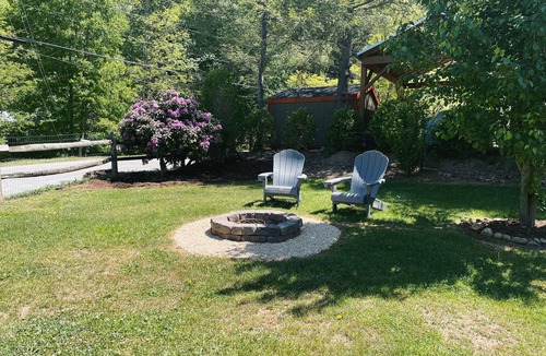 Canton House | Relaxing country cabin near the Blue Ridge Parkway