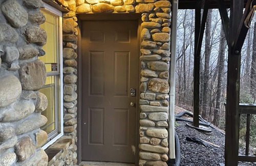 Moravian Falls Apartment | Relaxing Mountain Apartment