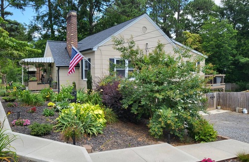 Gastonia House | Relaxing sanctuary and getaway. Pet friendly!