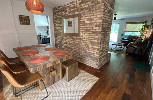 Horse Shoe Villa | Relaxing Waterfront Retreat, Newly renovated - modern-rustic, near Asheville