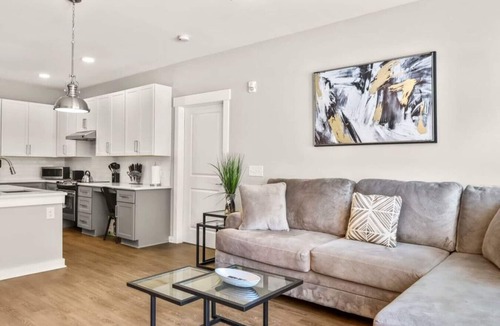 Paw Creek Condo | Reluxme | Gorgeous 2BR Condo in South Charlotte