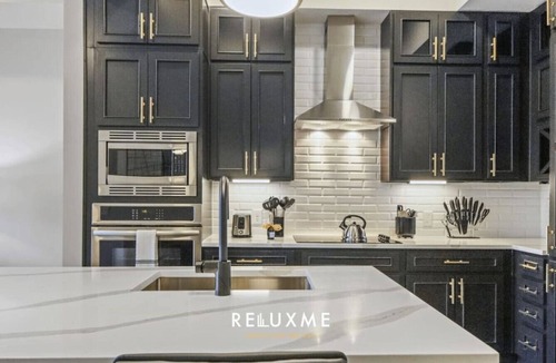 Fourth Ward Condo | Reluxme | Uptown High-Rise w/Stunning Views