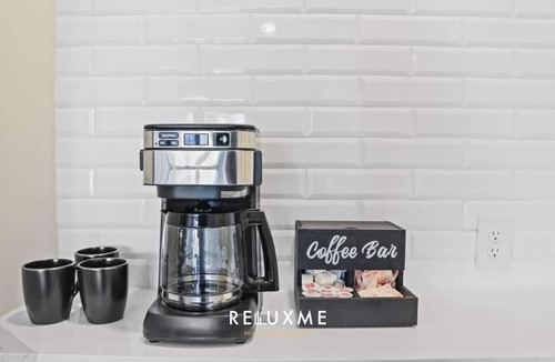 Fourth Ward Condo | Reluxme | Uptown High-Rise w/Stunning Views