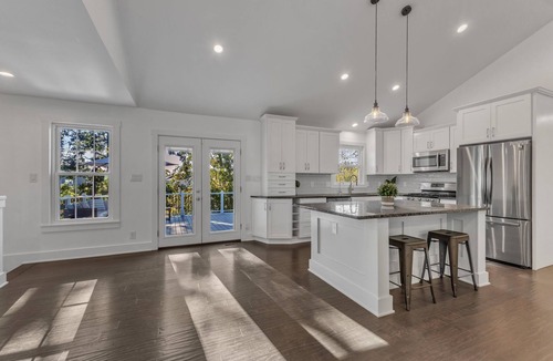 Durham House | Remodeled 3,000 sf 3-bedroom smart home in Durham. Quick to RDU & Downtown