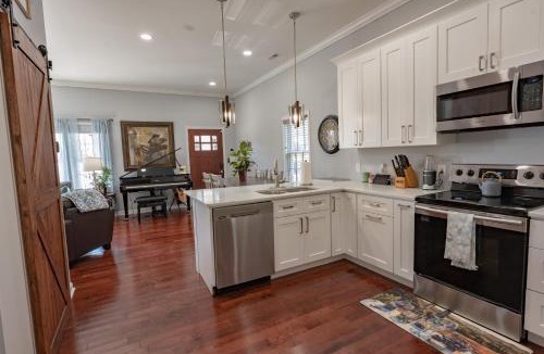 Downtown House | Remodeled Historic House Walkable to Everything