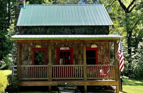 Brevard Cabin | Renovated 1800's Mountain Cabin